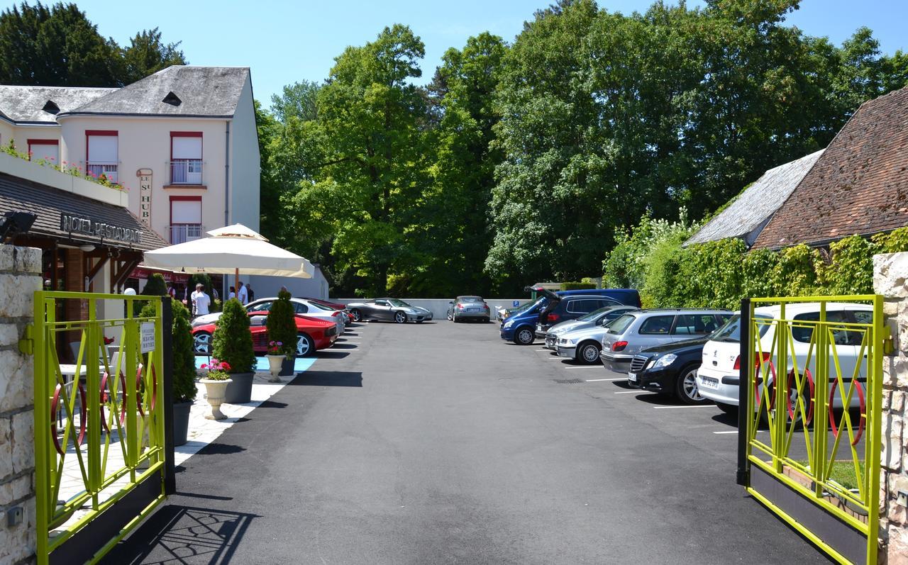 Logis Hotel Saint-Hubert Cour Cheverny Bagian luar foto