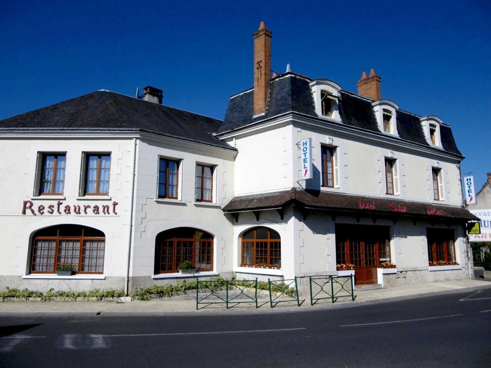Logis Hotel Saint-Hubert Cour Cheverny Bagian luar foto